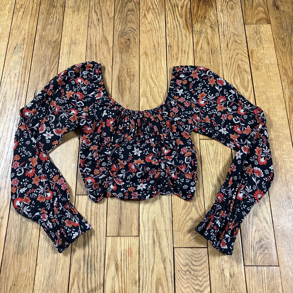 Hollister‎ California Smocked Floral Crop Top Blouse Long Sleeve Size S